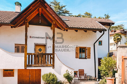 Casa d'angolo con studio di progetto - La vostra nuova casa in posizione centrale a Merano-Maia Alta