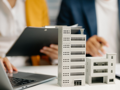 Kauf, Miete oder Leasing von Betriebsimmobilien.