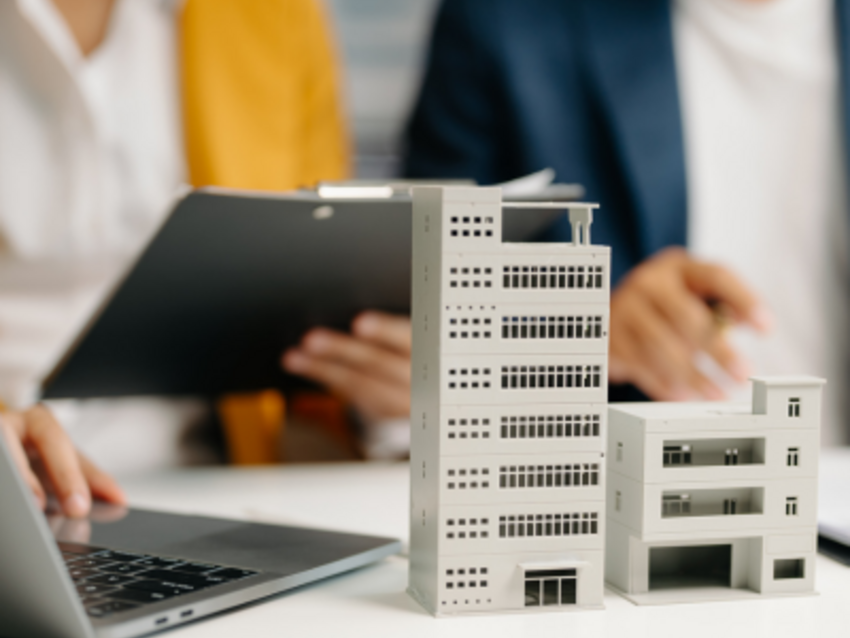 Kauf, Miete oder Leasing von Betriebsimmobilien.