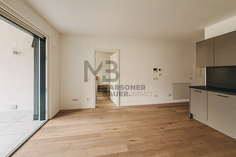 Miete Meran: Teilm&ouml;blierte 2-Zimmer-Wohnung mit Terrasse, Keller und Garage in Neubau Wohnanlage