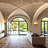 Villa und Wohnungen in historischem Anwesen in Toplage in Kaltern